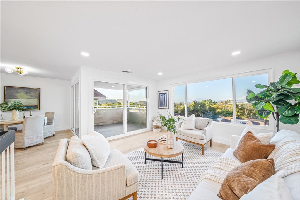 22321 Caminito Mescalero 226