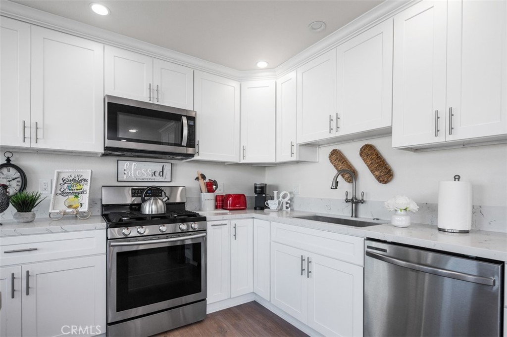 33831 El Encanto Avenue C