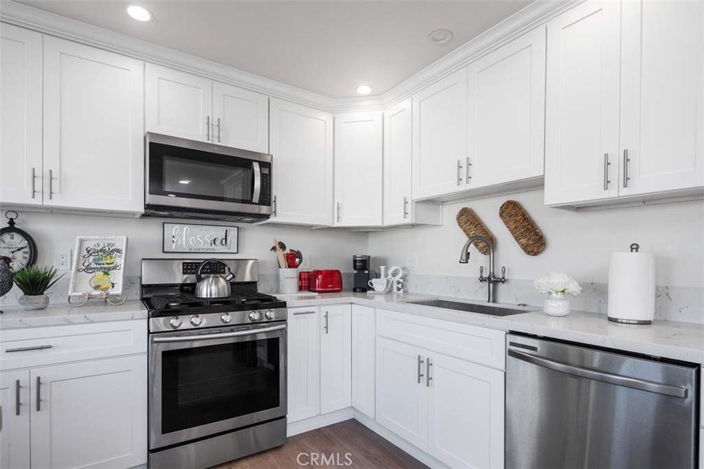 33831 El Encanto Avenue C