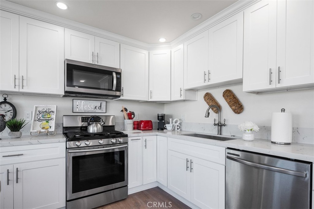 33831 El Encanto Avenue C