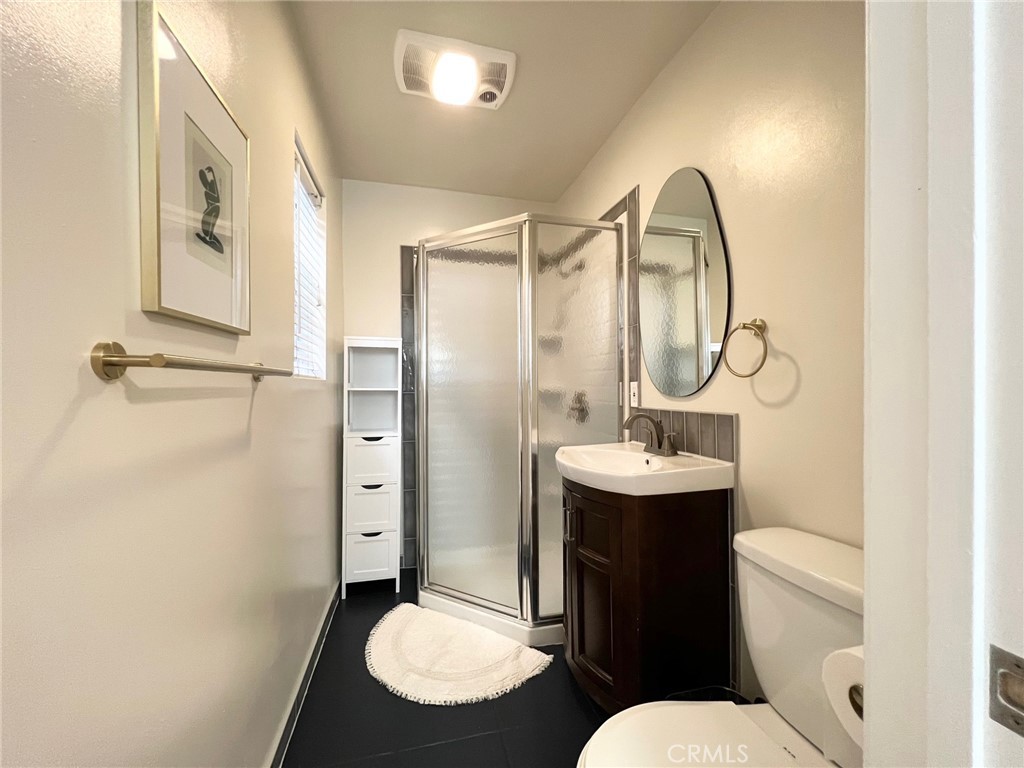 704 1/2 Marigold Avenue