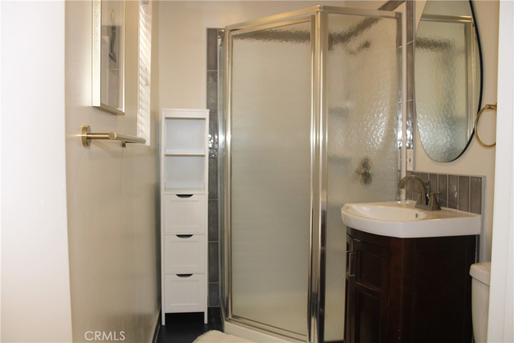 704 1/2 Marigold Avenue