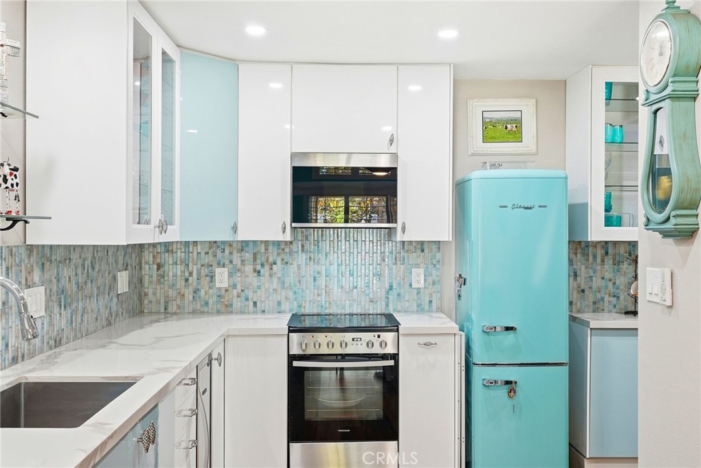 7890 E Spring Street 19K