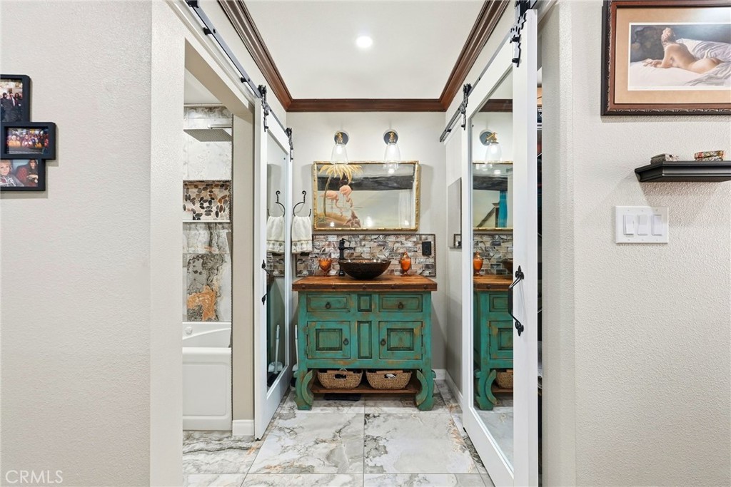 7890 E Spring Street 19K