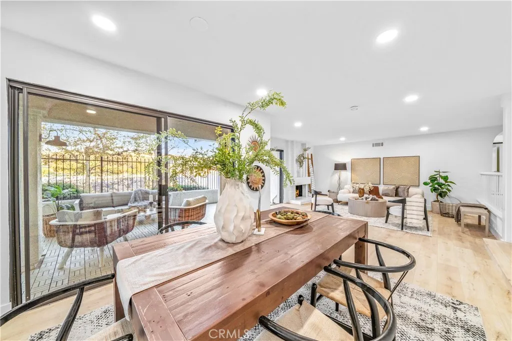 22482 Formentor Unit 15