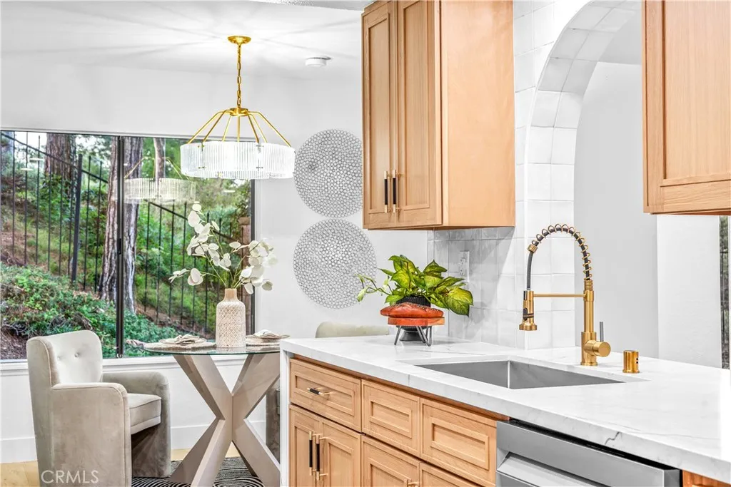 22482 Formentor Unit 15