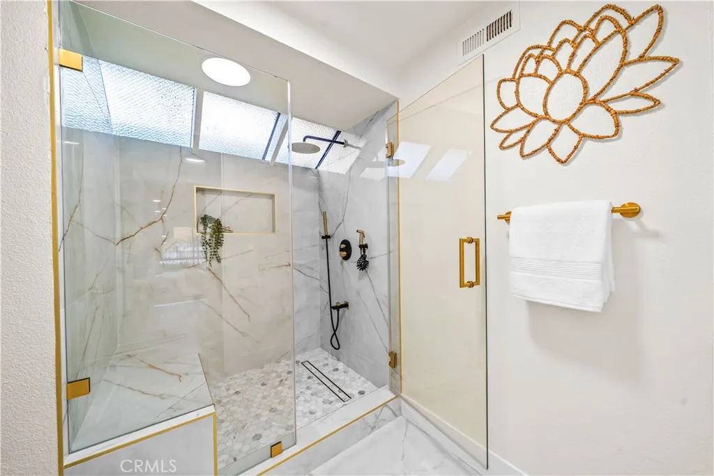 22482 Formentor Unit 15