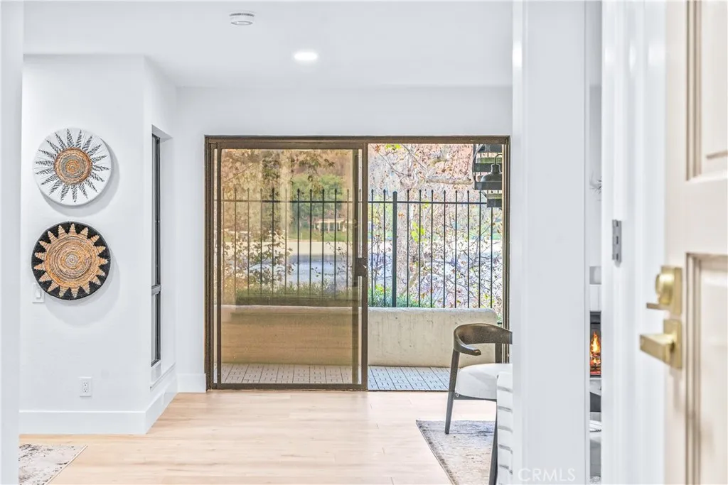 22482 Formentor Unit 15