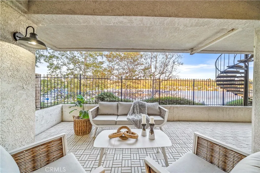 22482 Formentor Unit 15