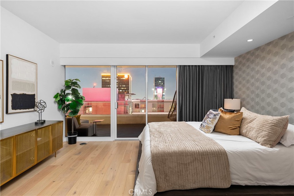 6250 Hollywood Boulevard 14F