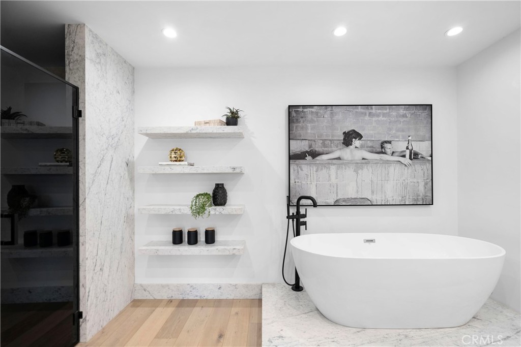 6250 Hollywood Boulevard 14F