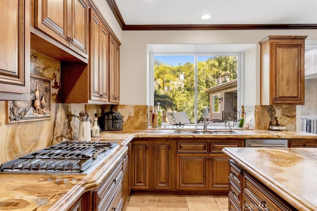 28381 Camino La Ronda