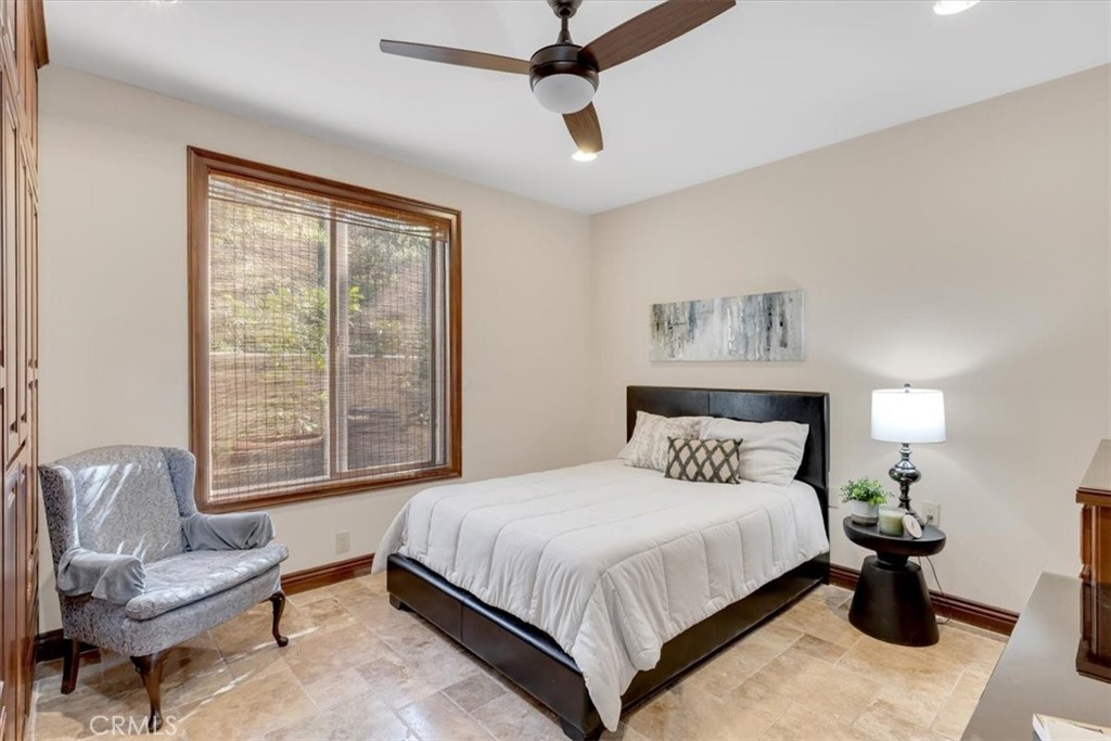 28381 Camino La Ronda