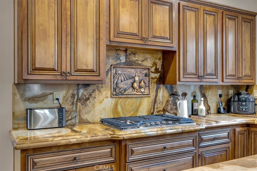 28381 Camino La Ronda