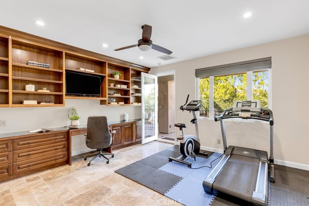 28381 Camino La Ronda