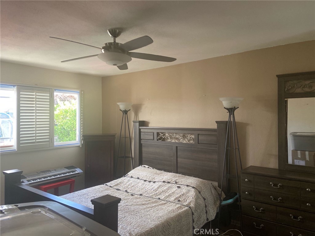 25522 Mackenzie Street