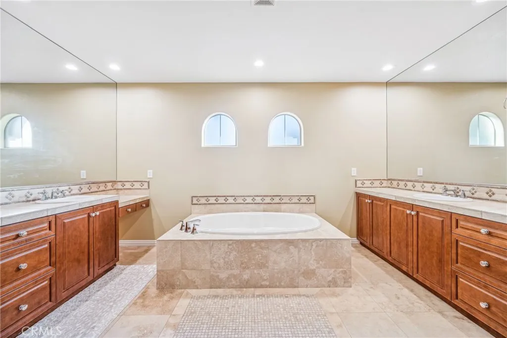 78494 Blackstone Court