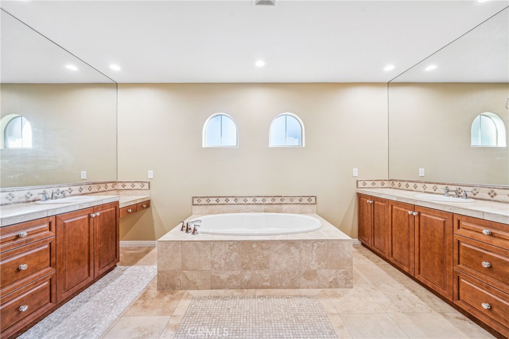 78494 Blackstone Court