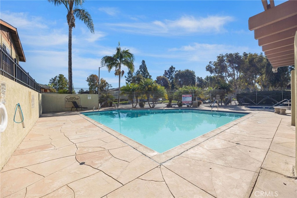 514 Calle Montecito 78