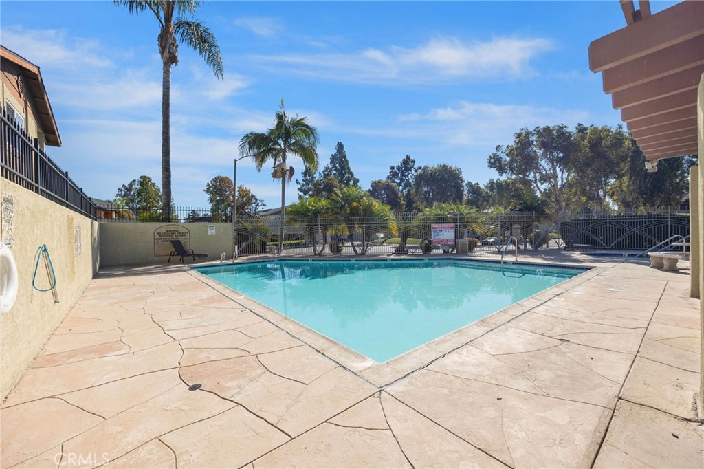 514 Calle Montecito 78