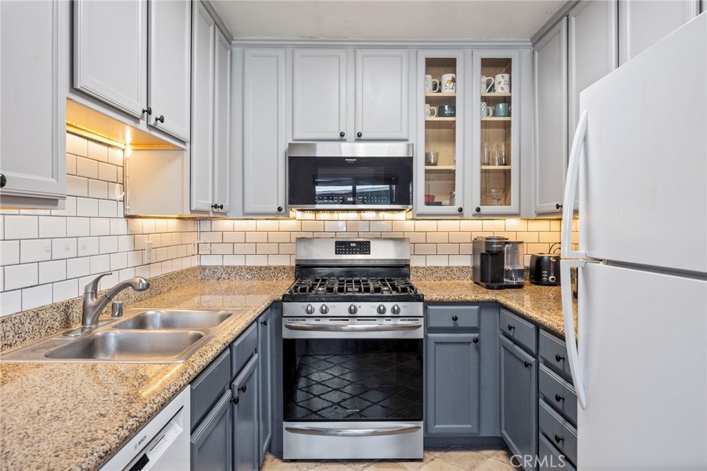 514 Calle Montecito 78