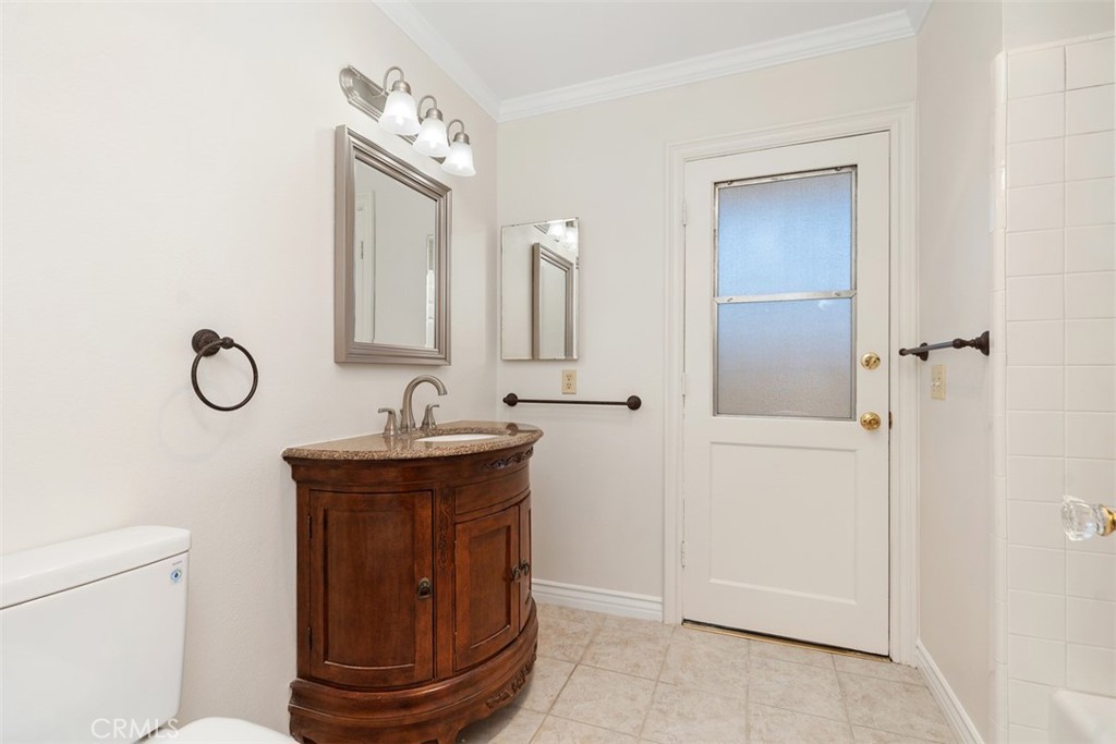 27151 Via Chicuelina