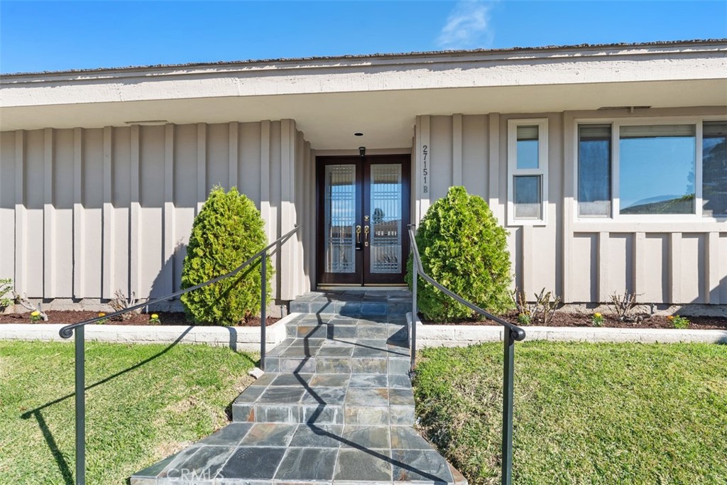 27151 Via Chicuelina