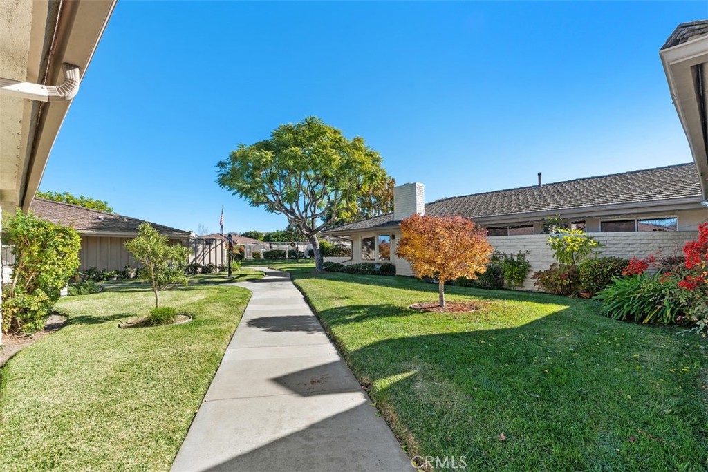 27151 Via Chicuelina