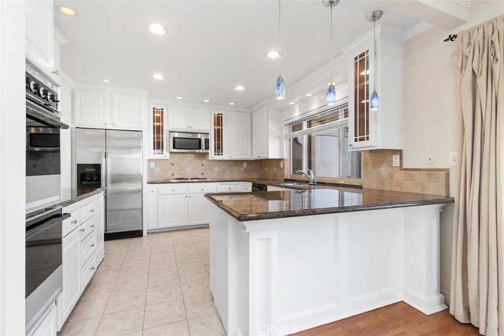 27151 Via Chicuelina