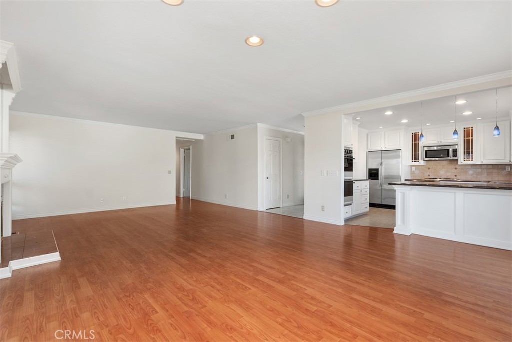 27151 Via Chicuelina