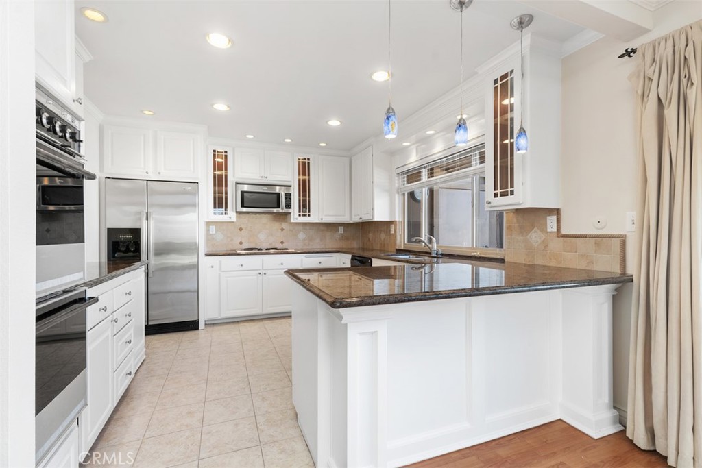 27151 Via Chicuelina