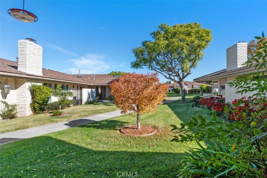 27151 Via Chicuelina