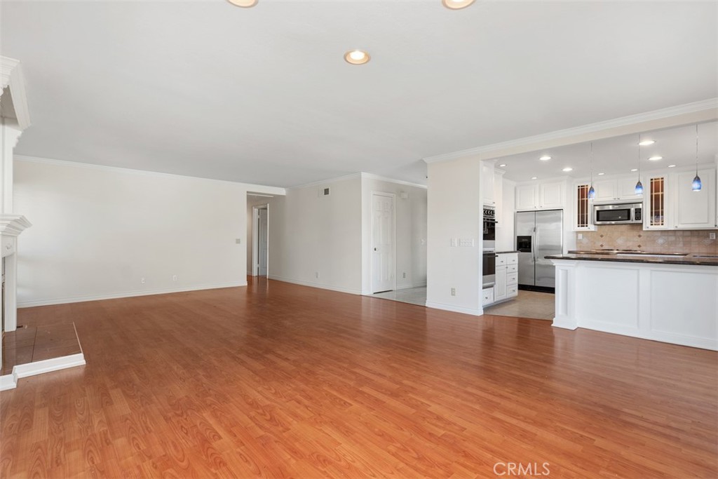 27151 Via Chicuelina