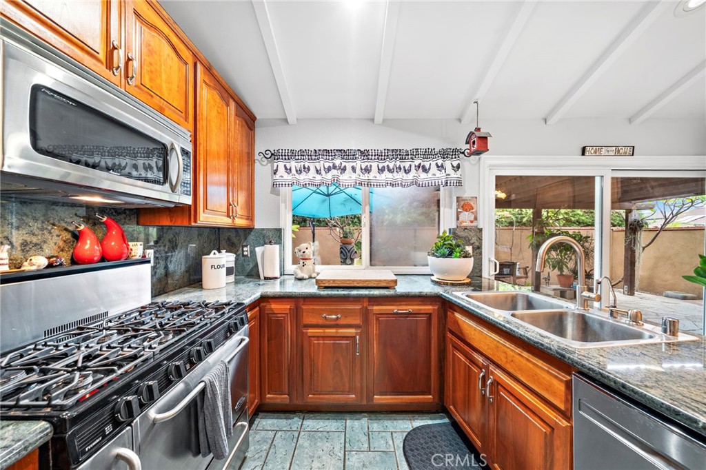 17349 Los Amigos Circle