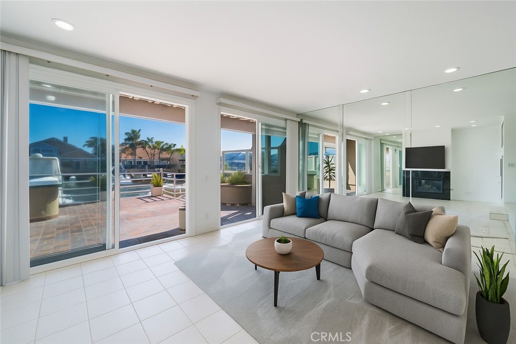 3310 Tempe Drive