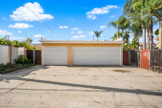 3328 California Avenue