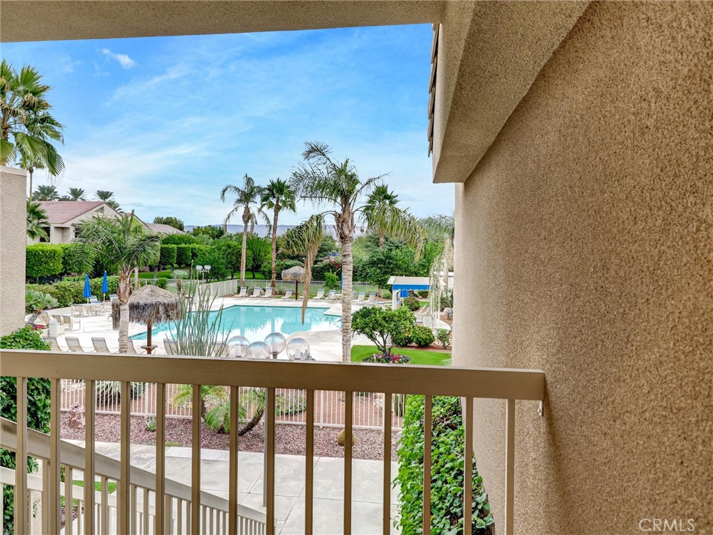 222 N Calle El Segundo 565