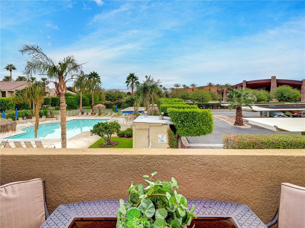 222 N Calle El Segundo 565