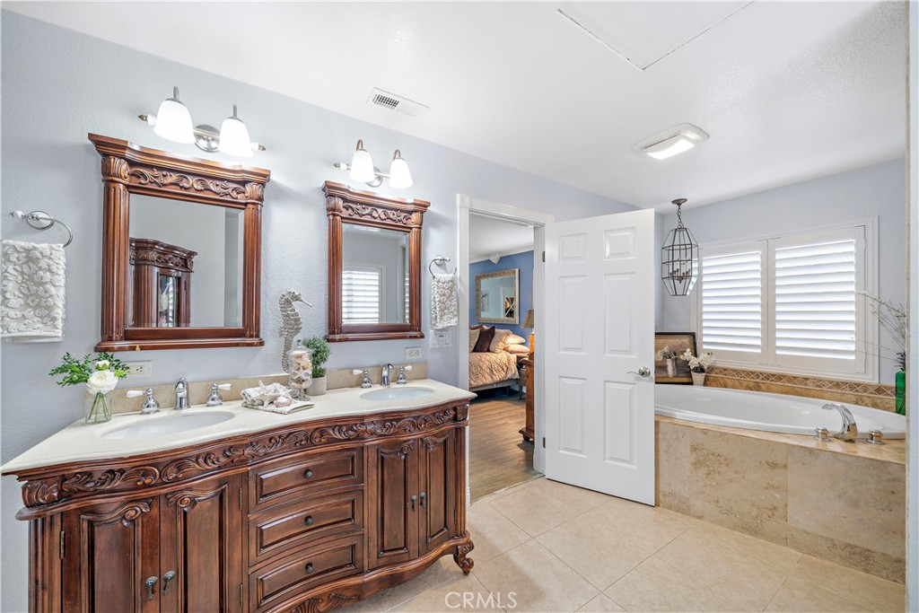 17612 Wrightwood Lane