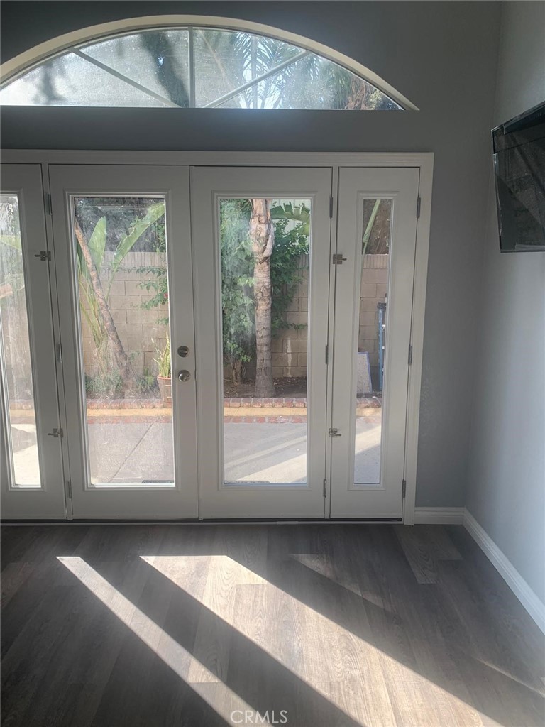 8411 Meadowlark Ln B