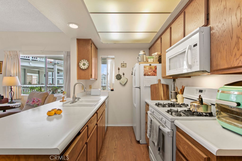 10411 Garden Grove Boulevard 43