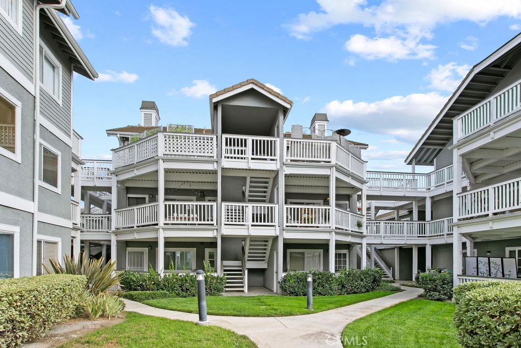 10411 Garden Grove Boulevard 43