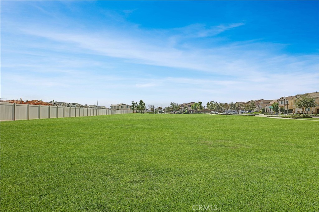 2571 Cloudview Privado