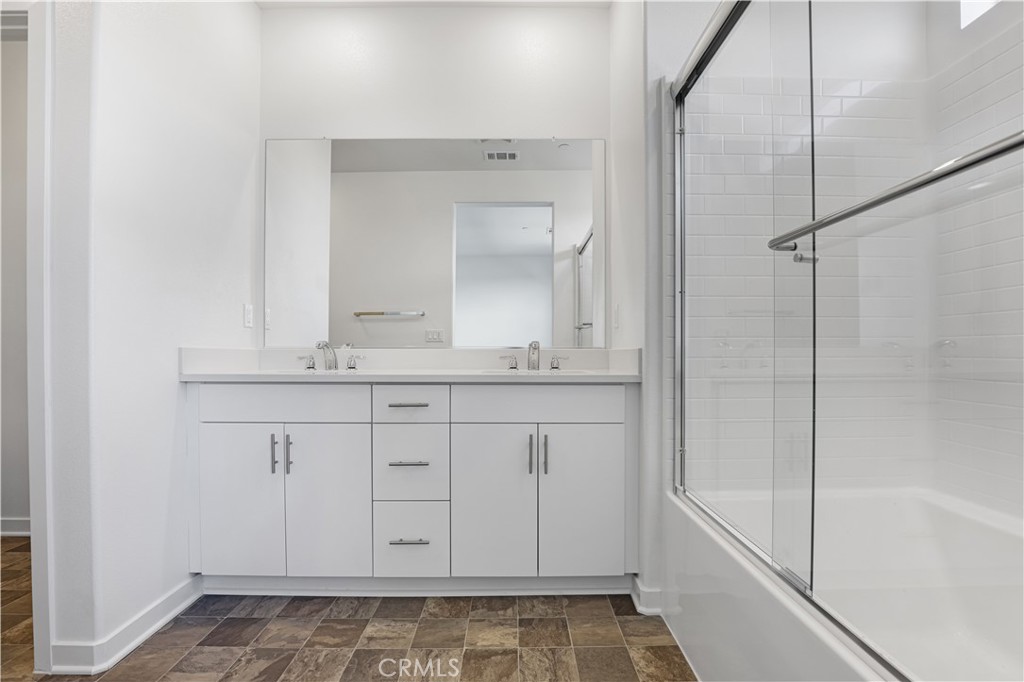 2571 Cloudview Privado