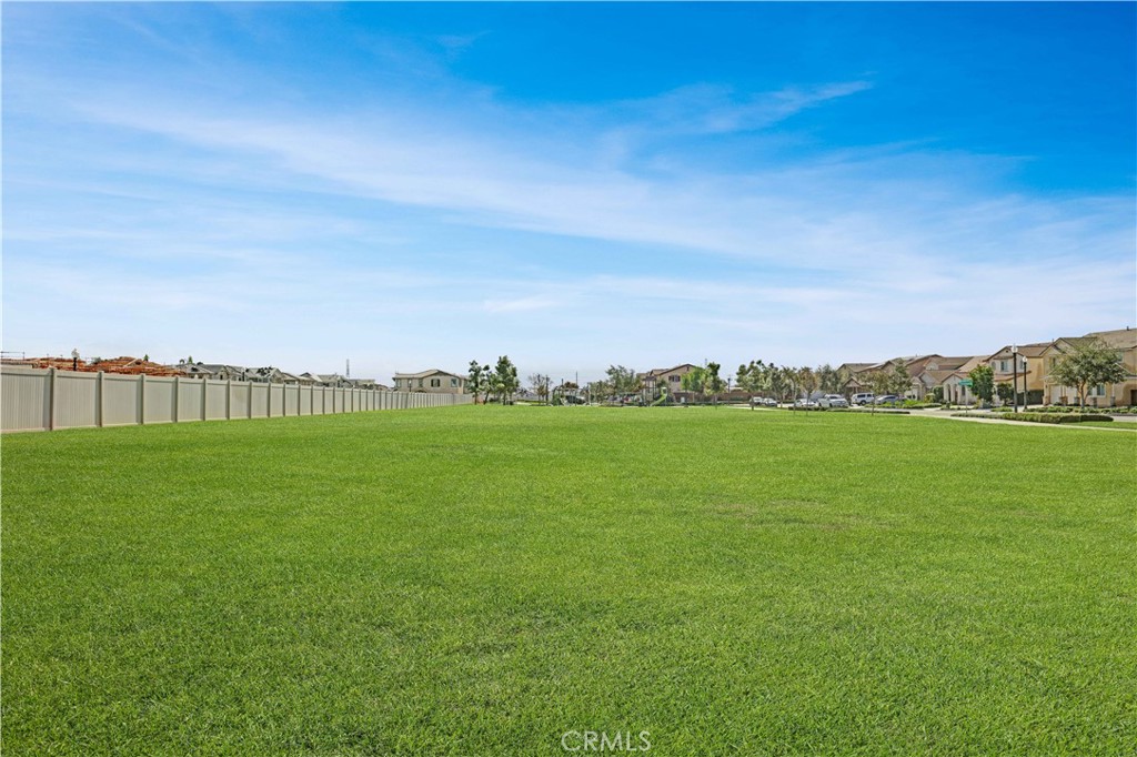 2571 Cloudview Privado