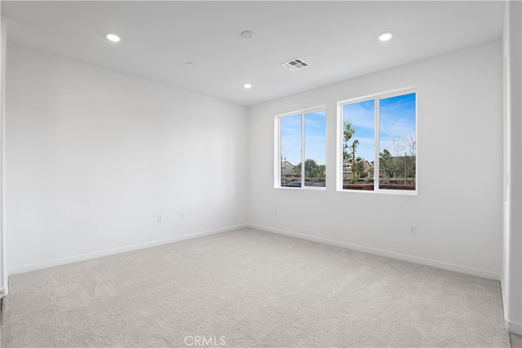 2571 Cloudview Privado