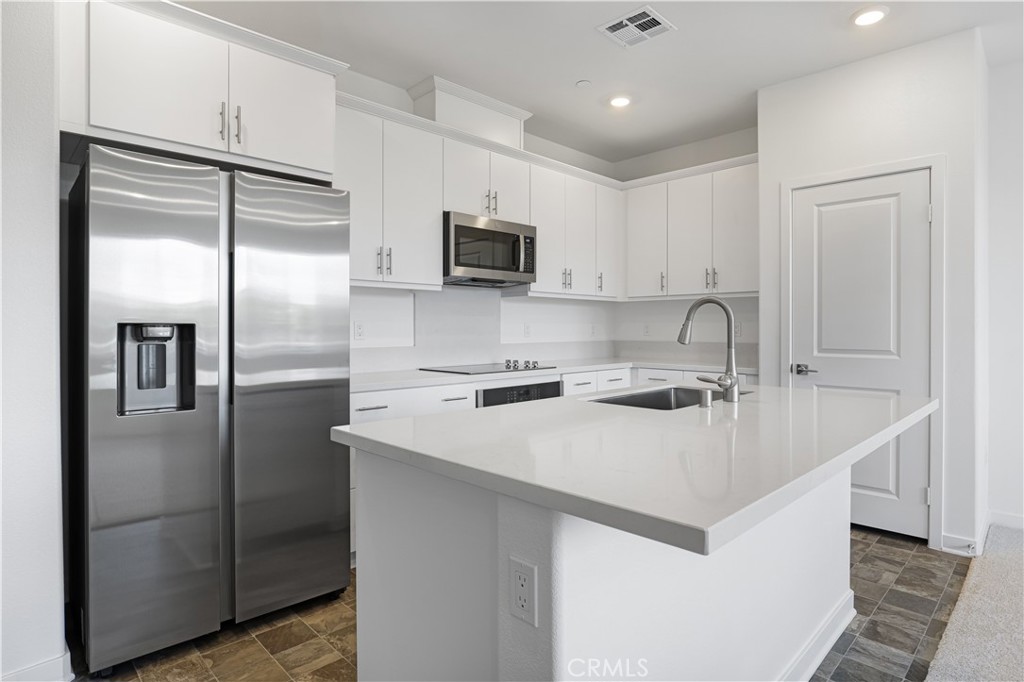 2571 Cloudview Privado