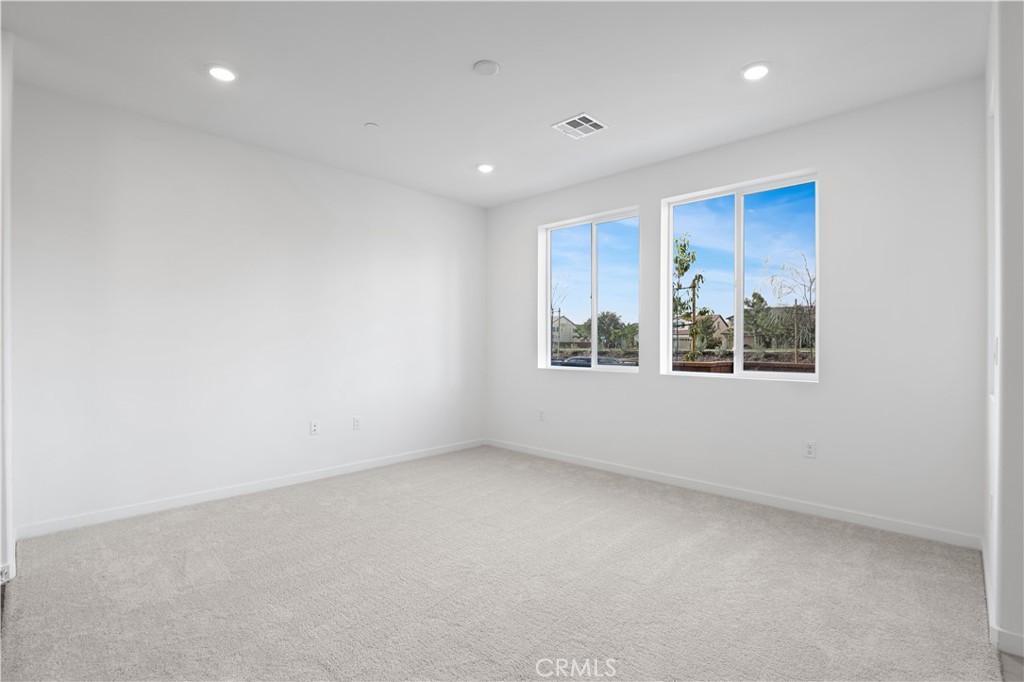 2571 Cloudview Privado