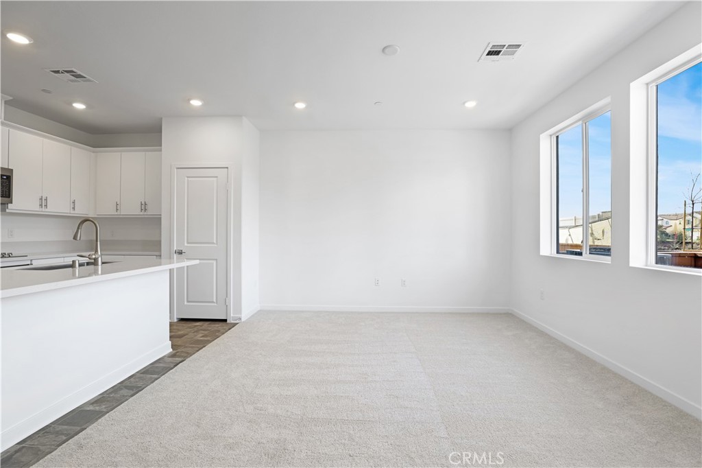 2571 Cloudview Privado