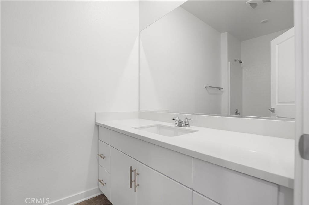 2571 Cloudview Privado